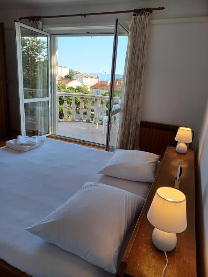 Apartments Emilija Makarska Exteriör bild